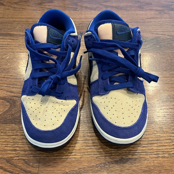 Nike Dunk Low - Picture 1 of 9
